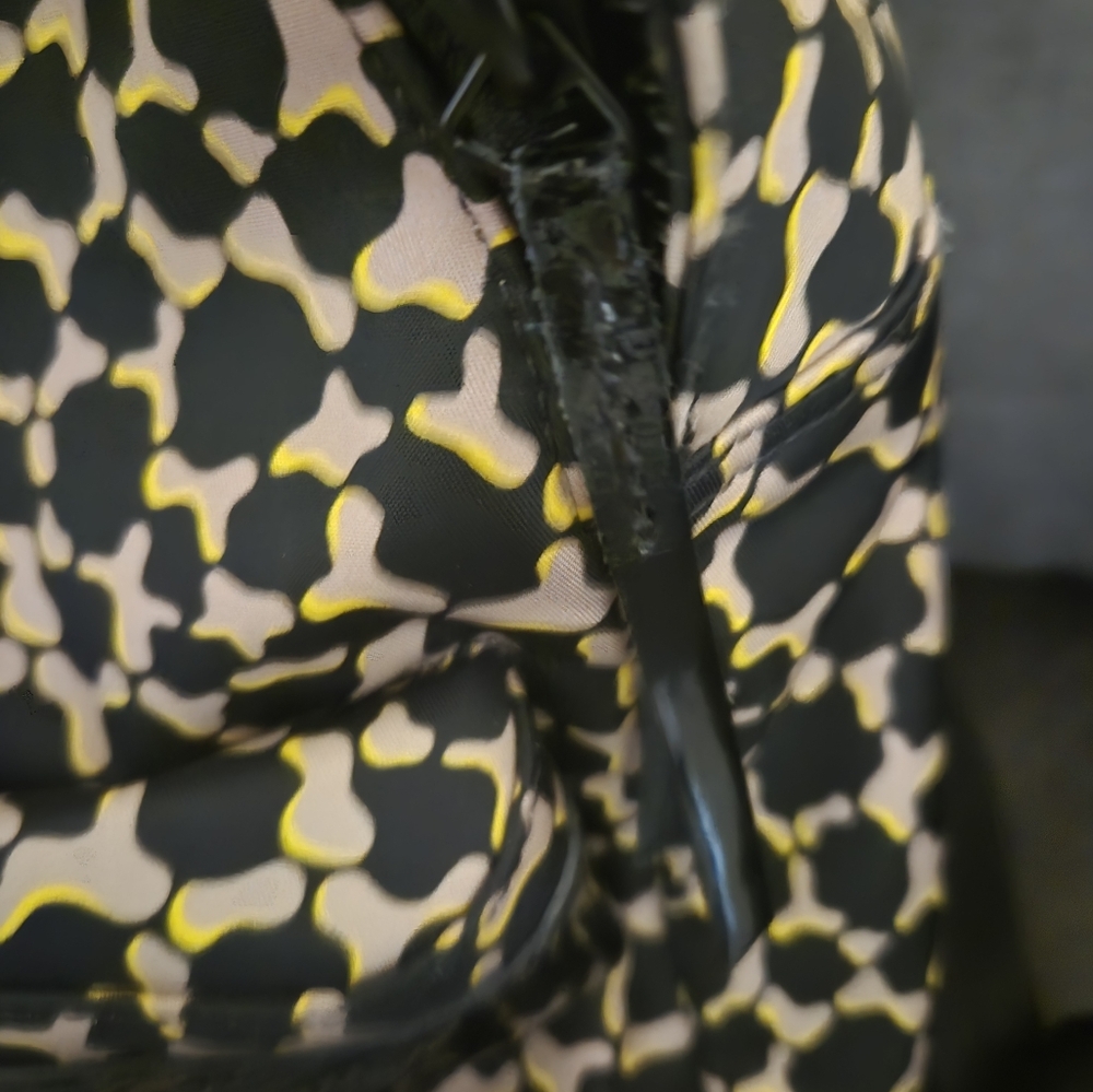 Stylish Black And Yellow Patterned Backpack - image 7